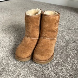 Ugg Classic Short II